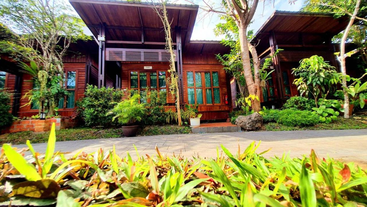Areeya Phubeach Resort Wooden House Ban Chong Phli Экстерьер фото